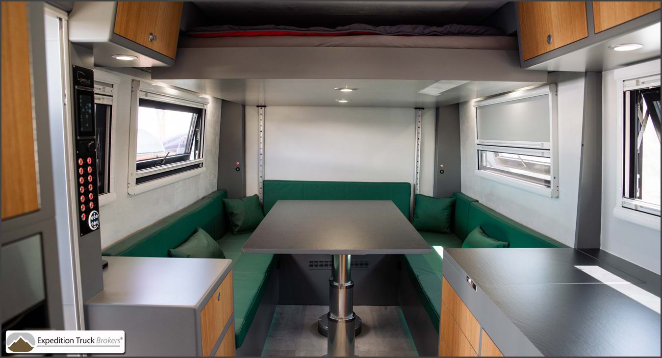 MAN TGM 13.290 Expedition Truck interior