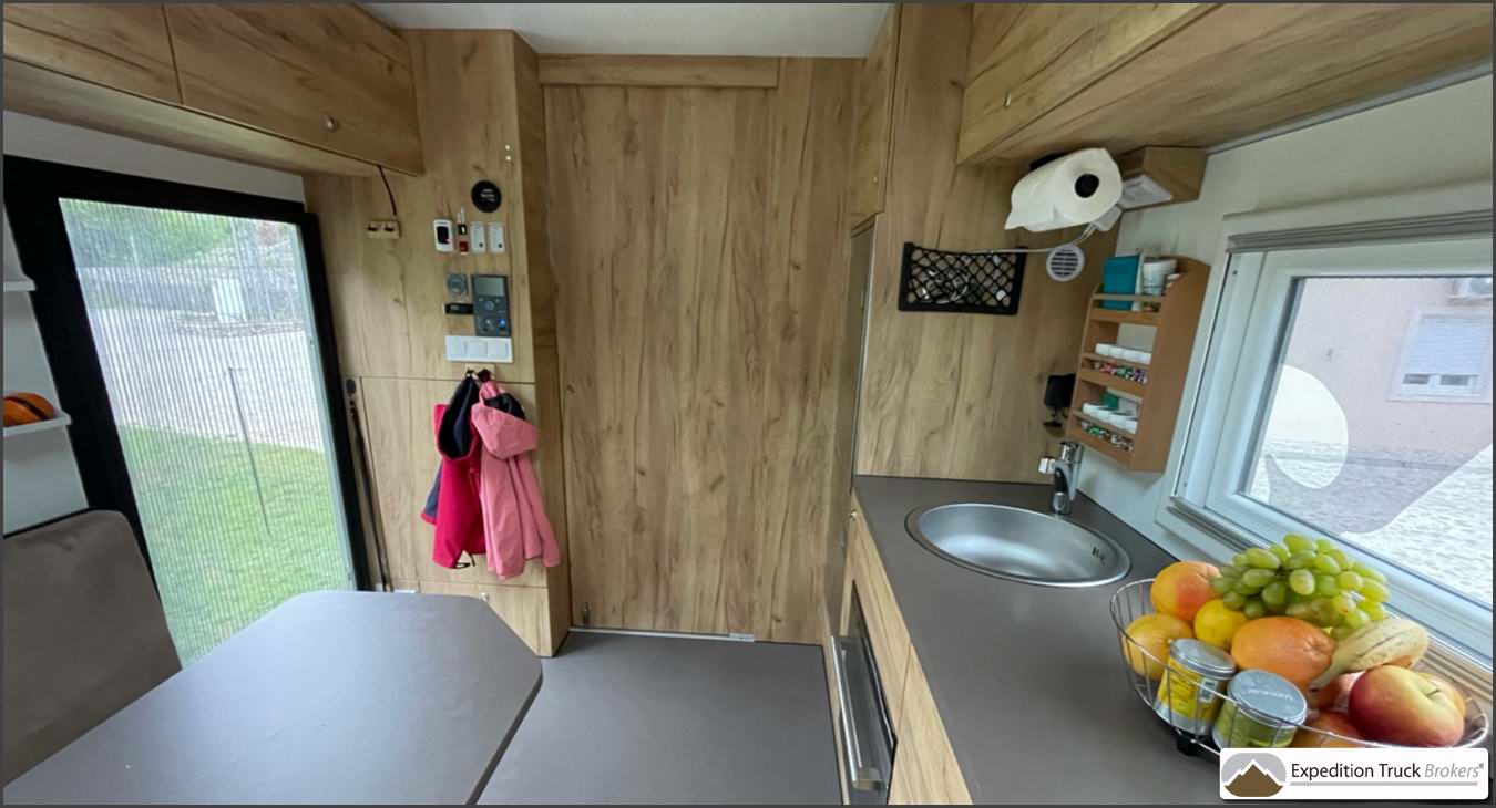 MAN TGM 13.290 Camion Terrestre Espace de vie