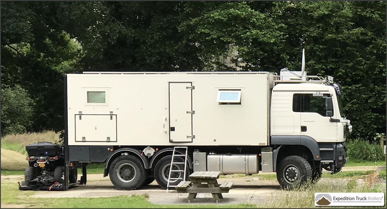 MAN TGA 26.430 6x6 Overland Camper in IJsland met QUAD platform MAN TGA 26.430 6x6 Overland Kampeerauto