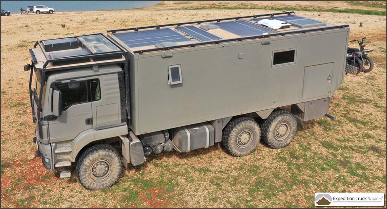 MAN TGS 26.540 6x6 Overland Camper Truck op reis MAN TGS 26.540 6x6 Overland Camper